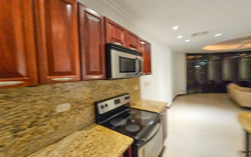 Riverside San Rafael Escazú! Apartamento amueblado con vista