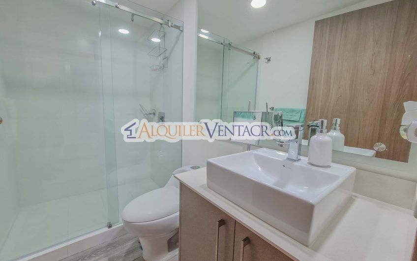 Lujoso Penthouse con vista en torre Paradisus Rohrmoser Pavas