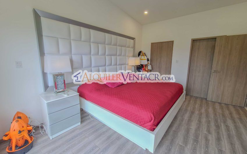 Lujoso Penthouse con vista en torre Paradisus Rohrmoser Pavas