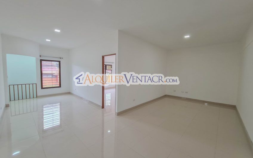 Apartamento de 2 habit. en Sabana Sur x Torre Universal