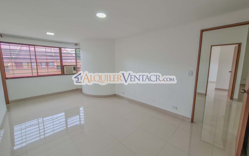 Apartamento de 2 habit. en Sabana Sur x Torre Universal