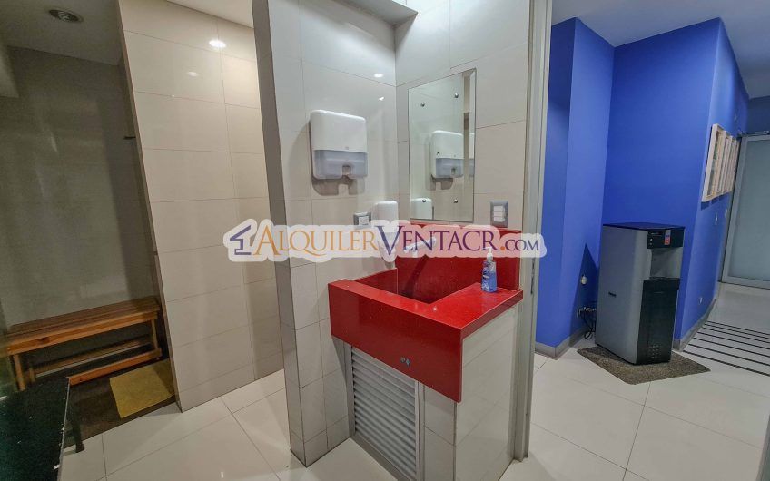Local Comercial de 281 m2 en Guachipelín Escazú