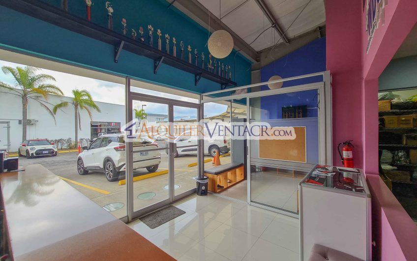 Local Comercial de 281 m2 en Guachipelín Escazú