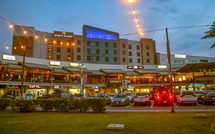 Oficentro Momentum Pinares Curridabat! Oficina de 411 m2