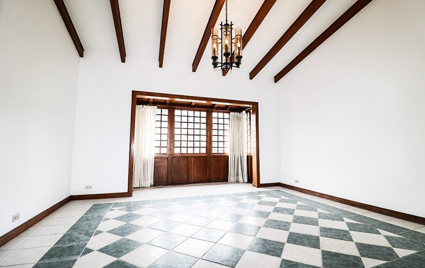 Apartamento de un nivel de 3 habit. en Bello Horizonte Escazú