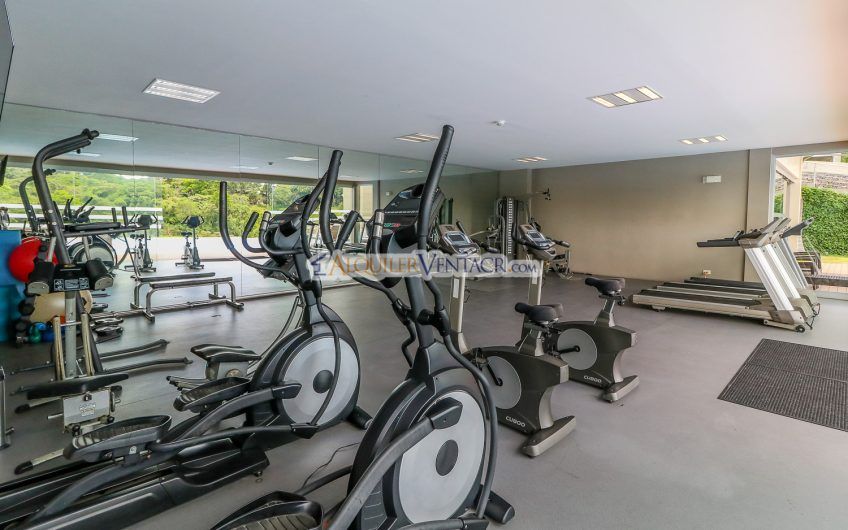 Lujoso Penthouse con vista en torre Paradisus Rohrmoser Pavas