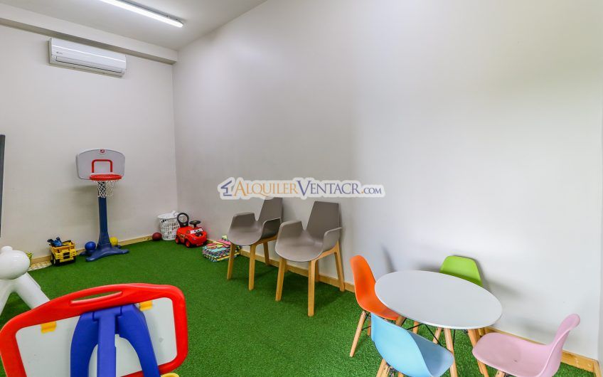 Lujoso Penthouse con vista en torre Paradisus Rohrmoser Pavas