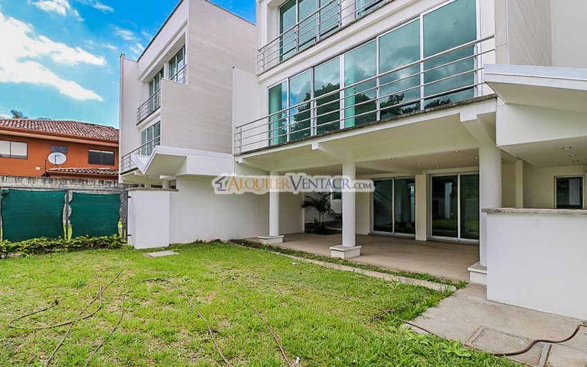 Condo de 503 m2 con vista en Guachipelín Escazú x Distrito 4