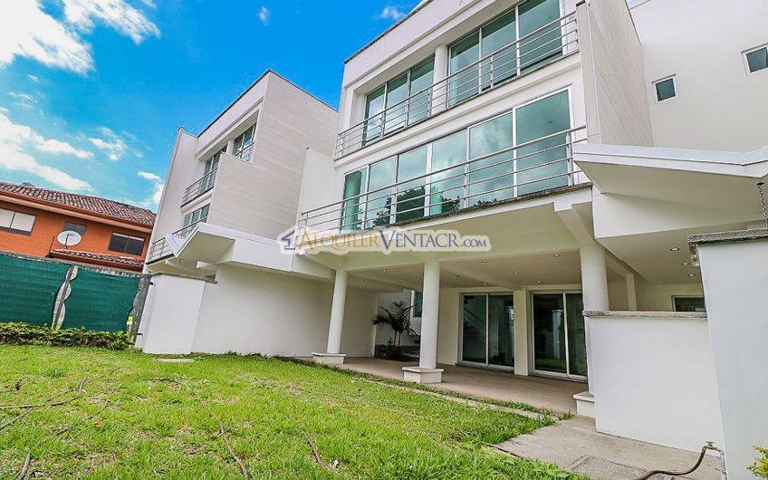 Condo de 503 m2 con vista en Guachipelín Escazú x Distrito 4