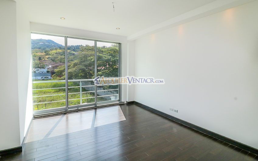 Condo de 503 m2 con vista en Guachipelín Escazú x Distrito 4