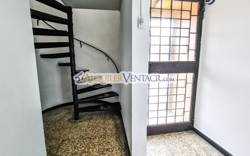 Apartamento + bodega (con uso suelo ZMRC) en Sabana Sur x Torre Universal