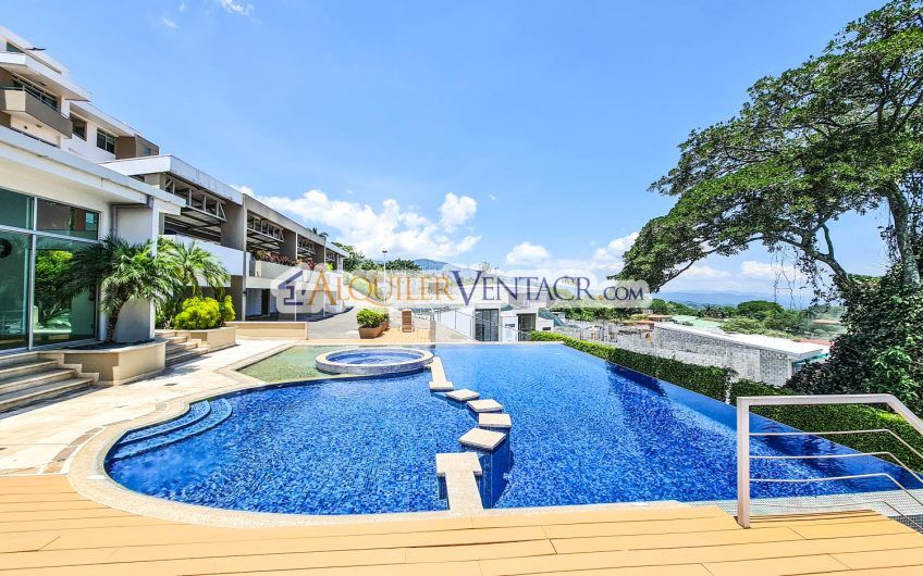 Apartamento amueblado con vista de 2 habit. + oficina en Escazú Guachipelín