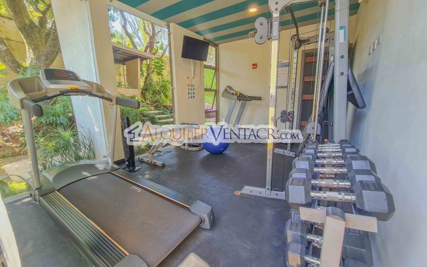 Lujoso apartamento con línea blanca y vista en Brasil de Santa Ana