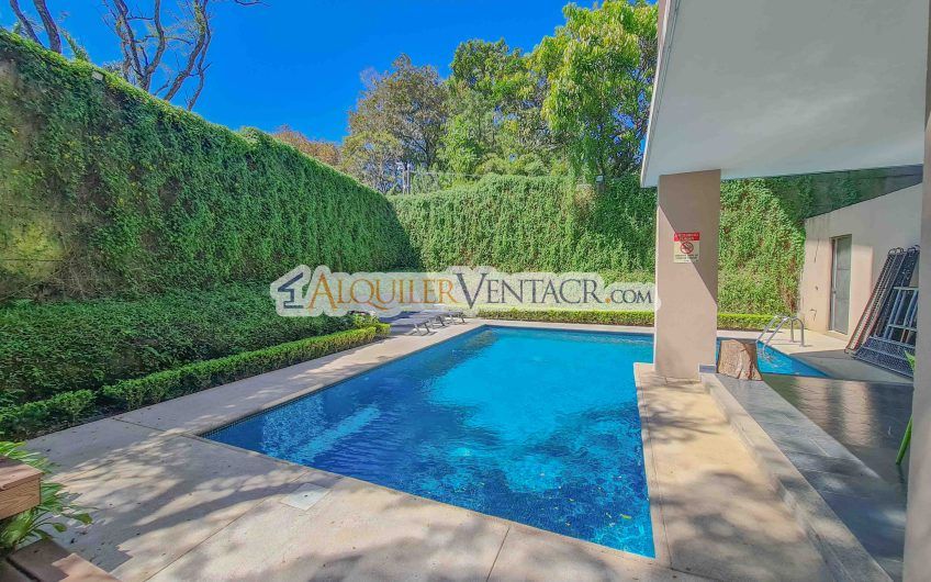 Lujoso apartamento con línea blanca y vista en Brasil de Santa Ana