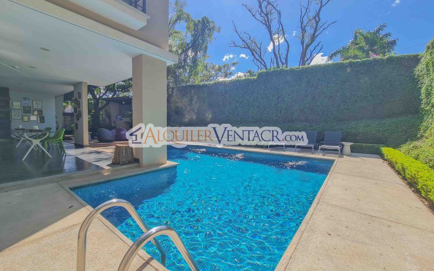 Lujoso apartamento con línea blanca y vista en Brasil de Santa Ana