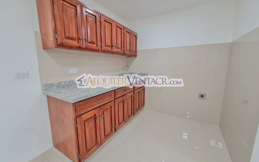 Apartamento + bodega (con uso suelo ZMRC) en Sabana Sur x Torre Universal