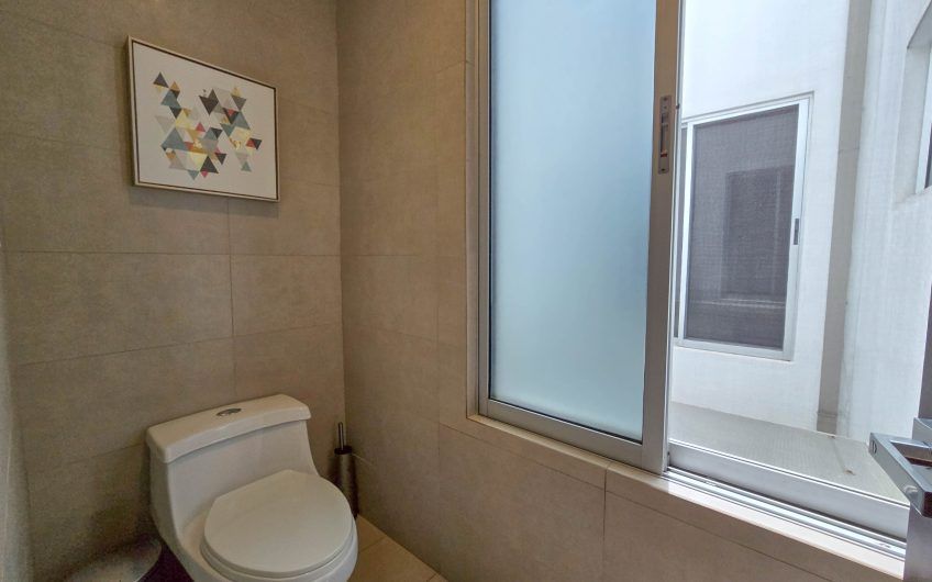 Condo amueblado de 320 m2 con jardín en Jaboncillos Escazú