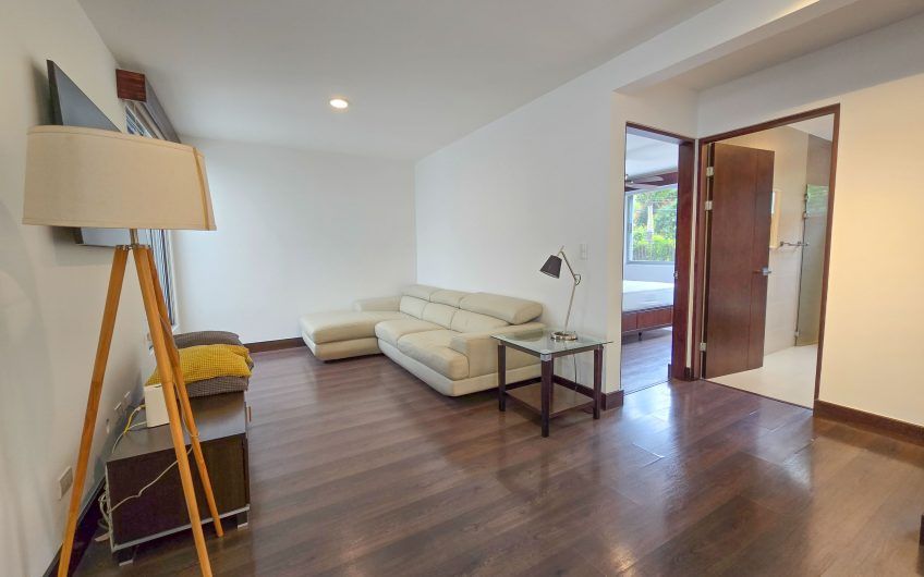 Condo amueblado de 320 m2 con jardín en Jaboncillos Escazú