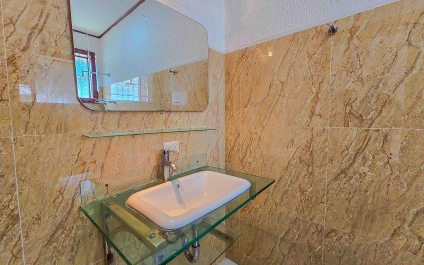 Casa de Una Planta con 461 m2 de lote en Santa Ana Piedades