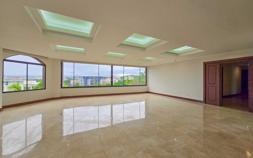 Lujoso apartamento con vista x La Paco San Rafael Escazú