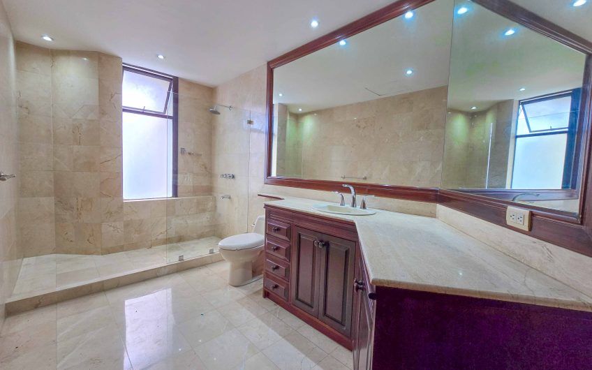 Lujoso apartamento con vista x La Paco San Rafael Escazú