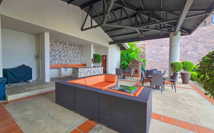 Lujoso apartamento con vista x La Paco San Rafael Escazú