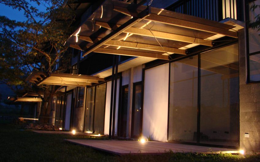 Condo estilo Loft con terrazas y vista en Santa Ana Piedades