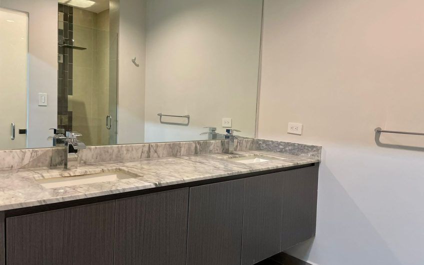 Lujoso apartamento con línea blanca y vista en Brasil de Santa Ana