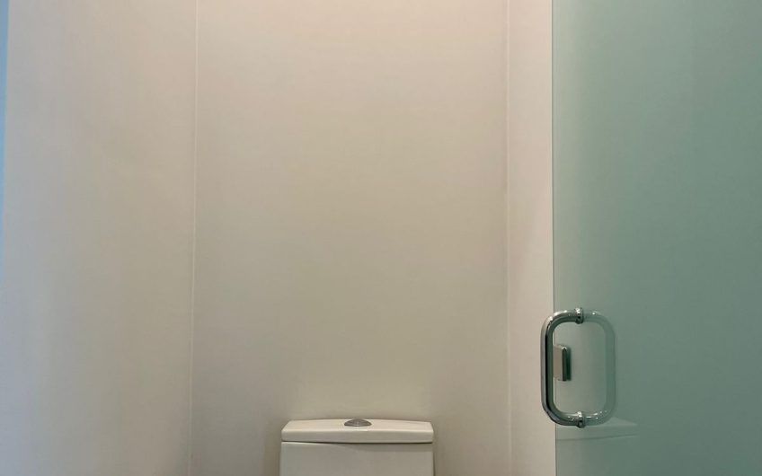 Lujoso apartamento con línea blanca y vista en Brasil de Santa Ana