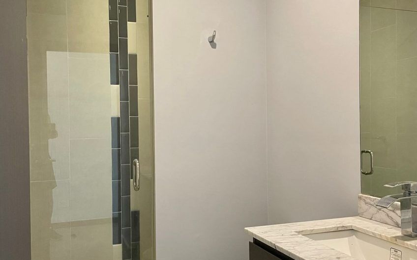 Lujoso apartamento con línea blanca y vista en Brasil de Santa Ana