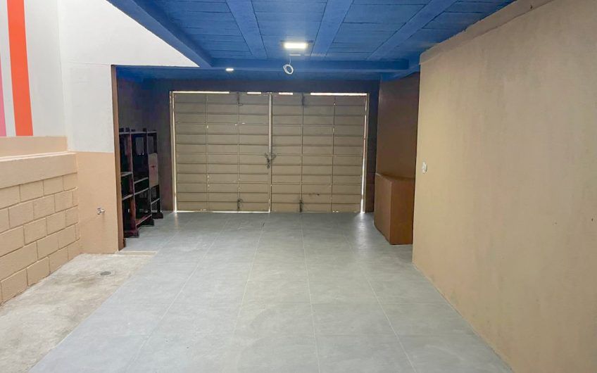 Apartamento + bodega (con uso suelo ZMRC) en Sabana Sur x Torre Universal