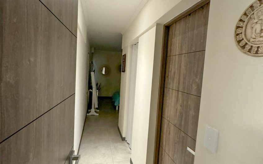 Apartamento de 2 habit. con terraza en Sabana Norte