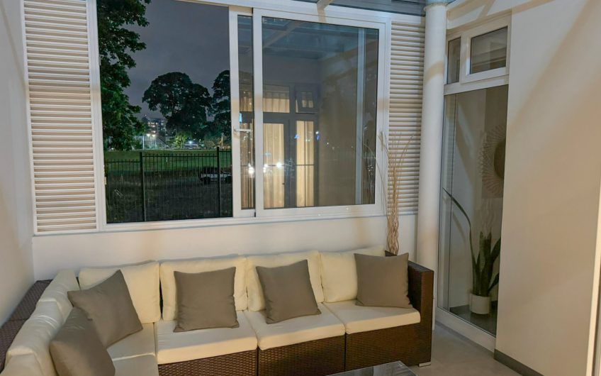 Apartamento de 2 habit. con terraza en Sabana Norte