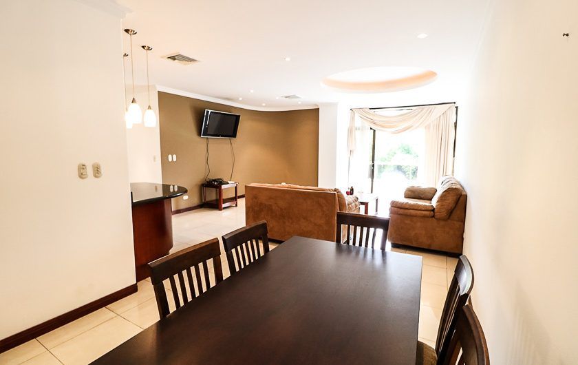 Riverside San Rafael Escazú! Apartamento con vista y línea blanca