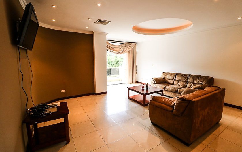 Riverside San Rafael Escazú! Apartamento con vista y línea blanca