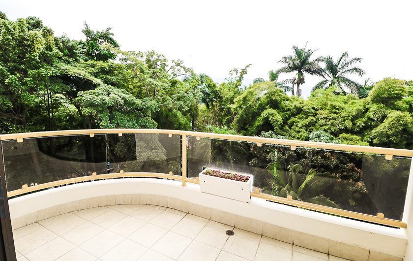 Riverside San Rafael Escazú! Apartamento con vista y línea blanca