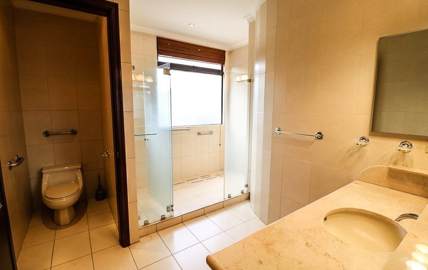 Riverside San Rafael Escazú! Apartamento con vista y línea blanca