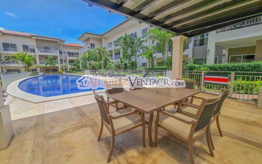 Apartamento con línea blanca y terraza en San Rafael Escazú x Country Club