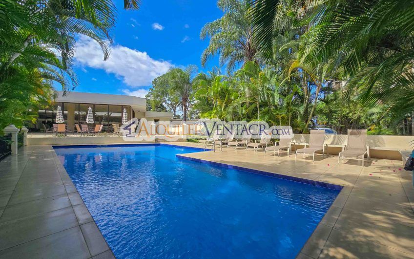 Apartamento de 220 m2 con vista en Bello Horizonte Escazú