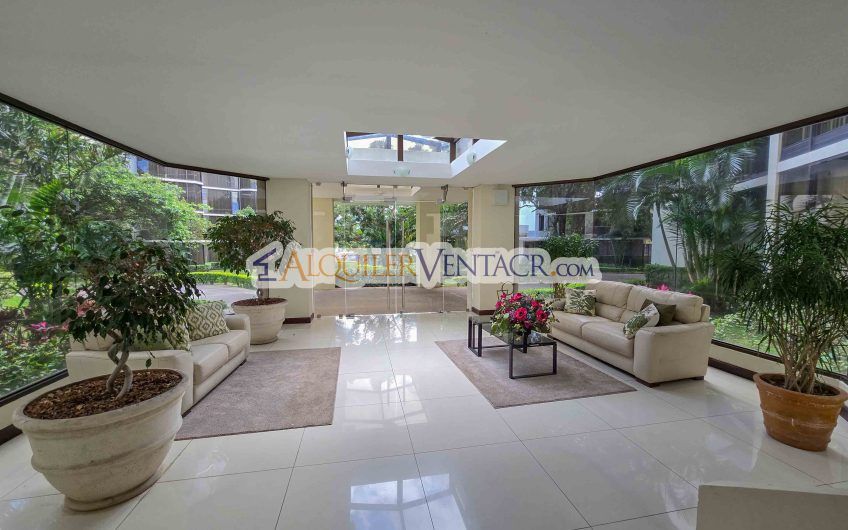 Apartamento de 220 m2 con vista en Bello Horizonte Escazú