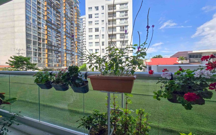 Torre U Nunciatura! Apartamento con balcón