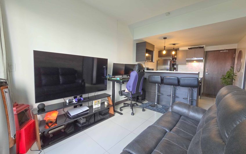 Torre U Nunciatura! Apartamento con balcón