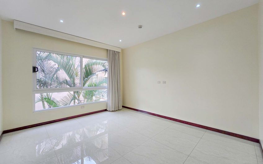 Apartamento con línea blanca y terraza en San Rafael Escazú x Country Club