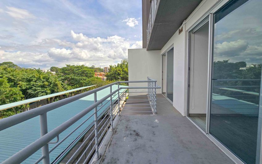 CAIA Bello Horizonte Escazú! Apartamento amueblado con vista