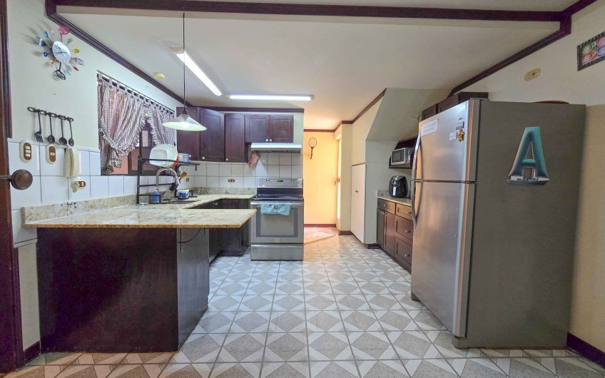 Condominio de 3 habit. en Guachipelín Escazú