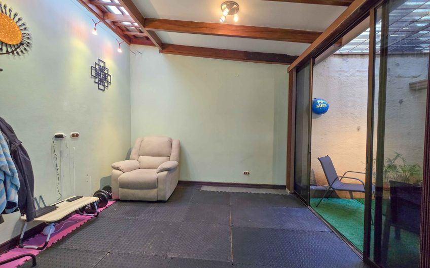 Condominio de 3 habit. en Guachipelín Escazú