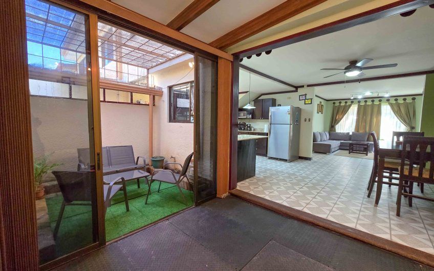 Condominio de 3 habit. en Guachipelín Escazú