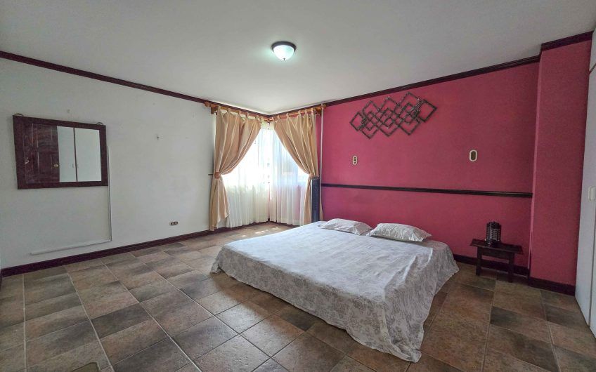 Condominio de 3 habit. en Guachipelín Escazú