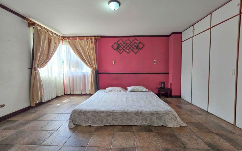 Condominio de 3 habit. en Guachipelín Escazú