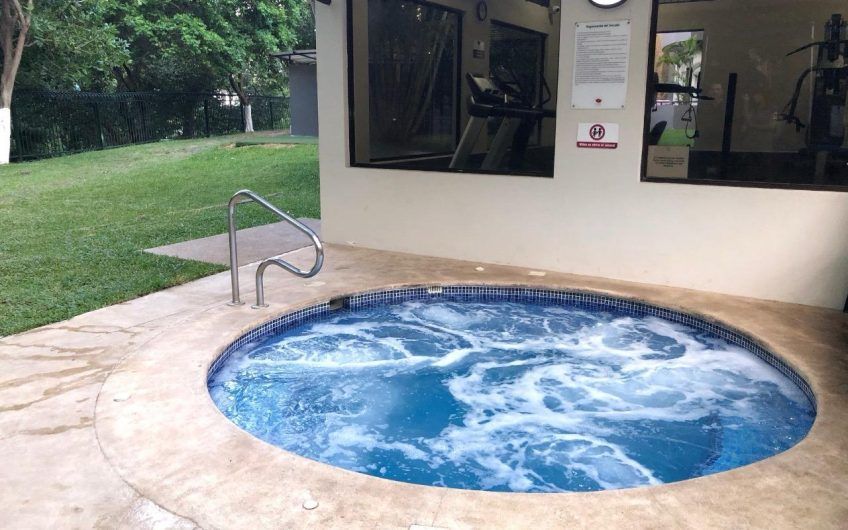 Avalon Santa Ana Centro! Apartamento amueblado con balcón